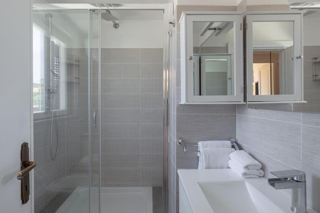 Penthouse With Jacuzzi On Private Terrace In Trastevere Rom Exterior foto